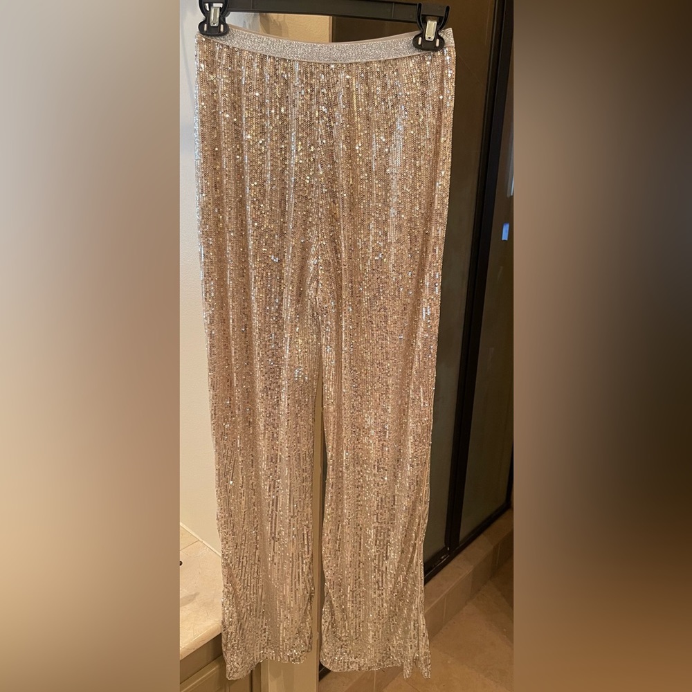 Gold/silver sequin pants. Size M.